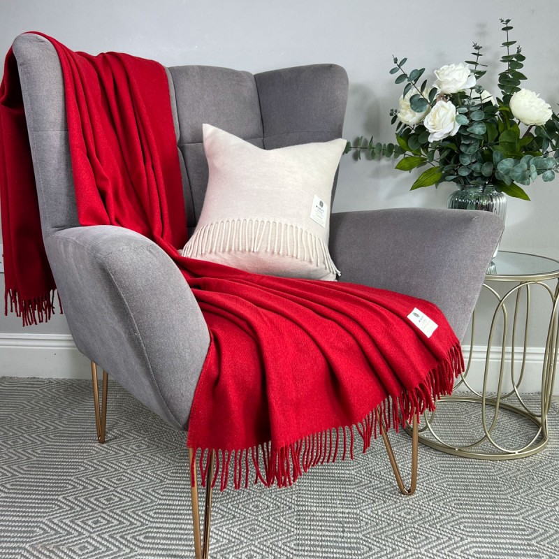 Rouge Cashmere Lambswool Throw